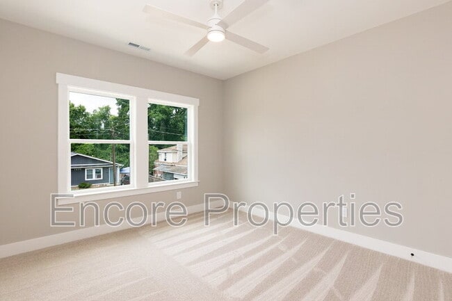 Building Photo - 1406 Gearwood Ave