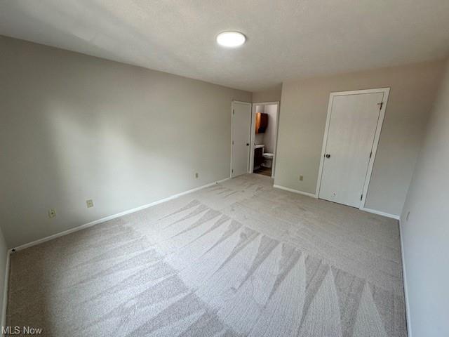 Building Photo - 8663 Scenicview Dr