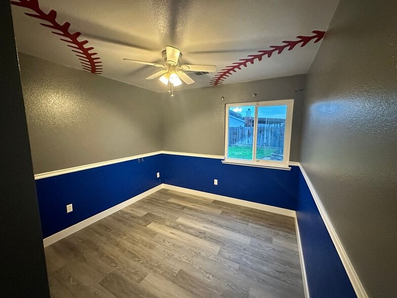 Building Photo - 1020 Sandpiper Way