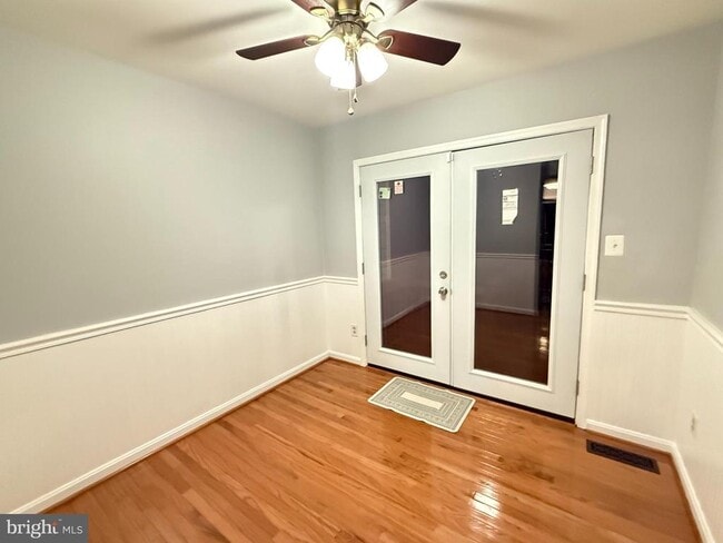 Building Photo - 3965 Pepperidge Ct