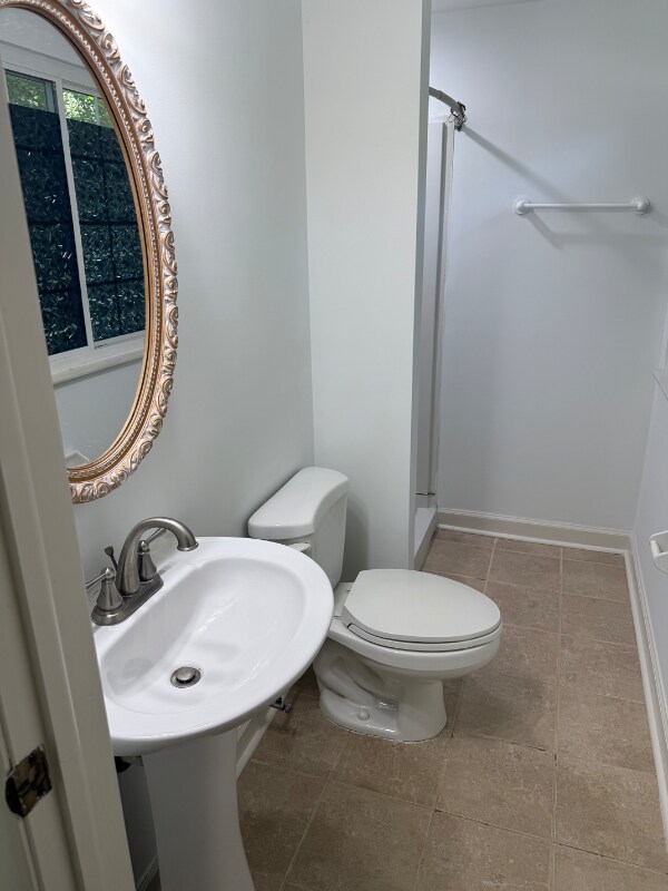 Building Photo - 10210 Swinging Bridge Dr