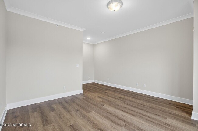 Building Photo - 112 Brighton Ave