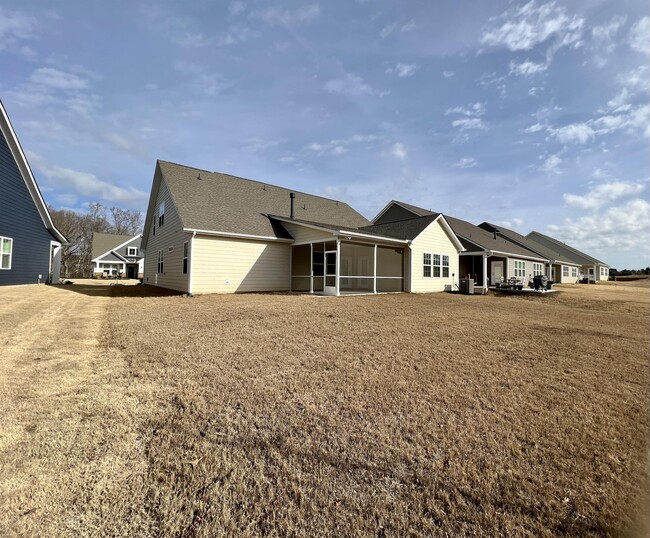 Building Photo - 25017 Westwick Ln