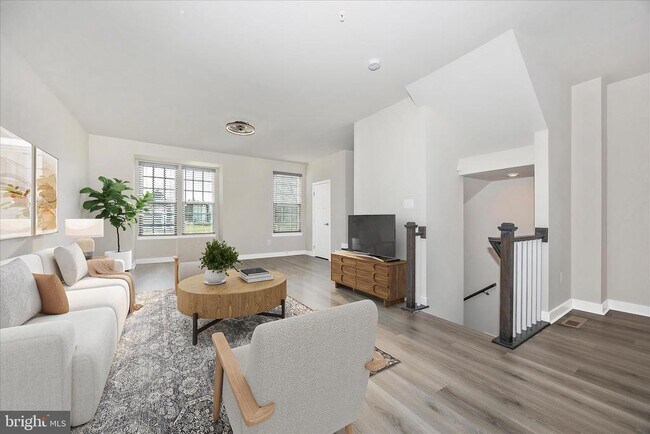 Building Photo - 195 Bel Aire Ln