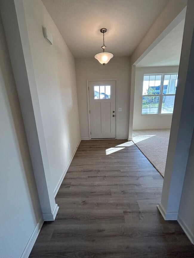 Building Photo - Newly Constructed 5 Bedroom Single Family Home in Brownsburg