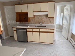 Building Photo - 453 N Main St