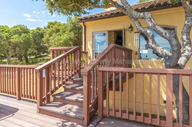 Building Photo - 287 Laureles Grade