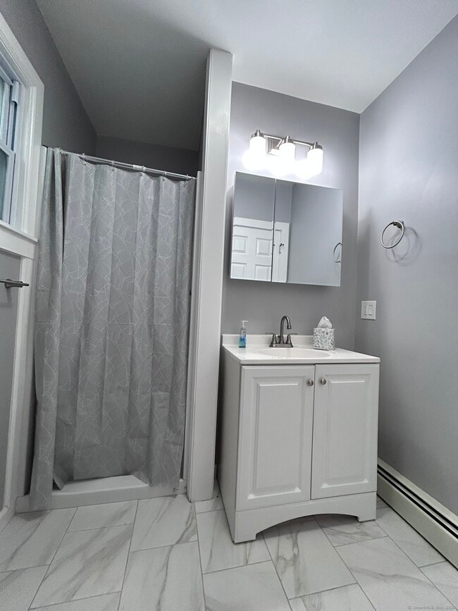 Building Photo - 32 Starr St