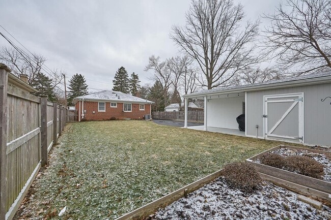 Building Photo - 4008 Foster St