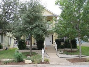 Building Photo - 1024 Peyton Pl