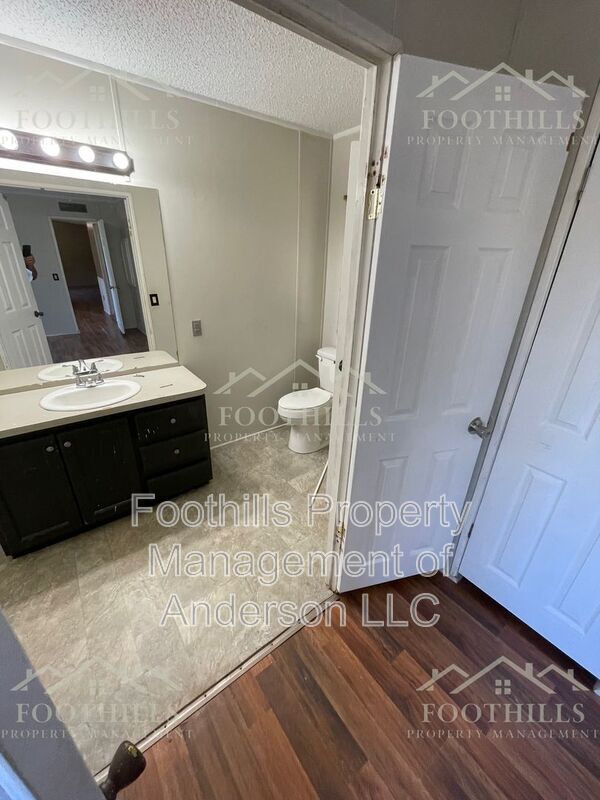 Building Photo - 224 George Merck Rd