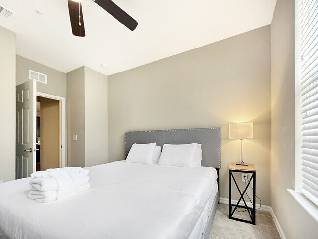 Building Photo - 1890 Sweetbroom Cir