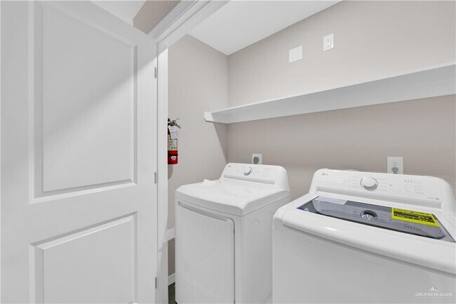 Building Photo - 16 N 23rd St