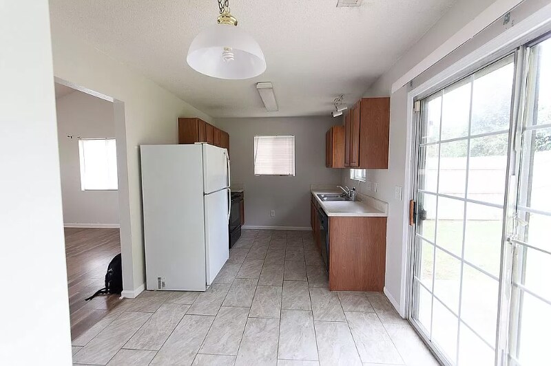 Building Photo - 3905 Shepway Loop