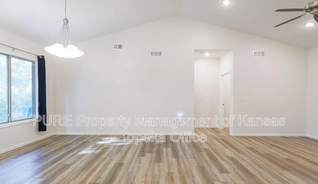 Building Photo - 3312 SE 22nd St