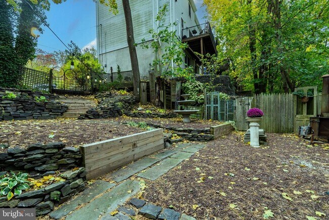 Building Photo - 59 S Franklin St