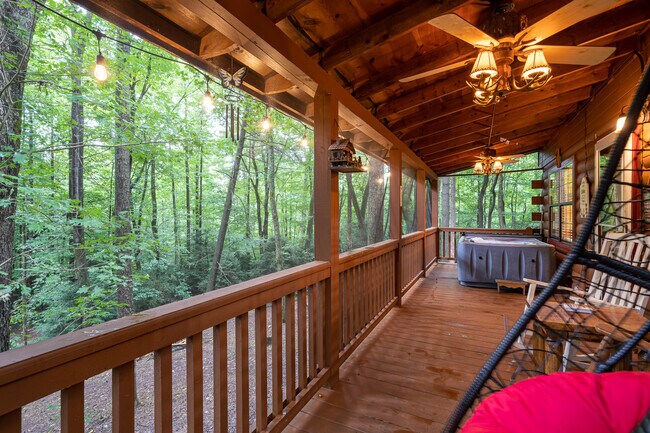 Building Photo - 159 Pack Creek Rd