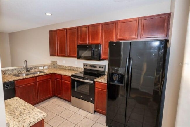 Building Photo - 15662 Stable Run Dr