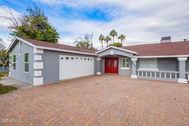 Building Photo - 1606 W Keim Dr