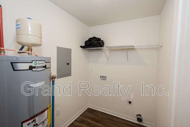 Building Photo - 6802 Whitney Polk Ct