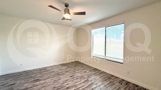 Building Photo - 4927 W Magdalena Ln