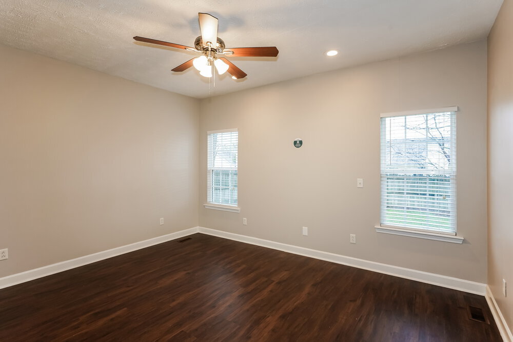 Building Photo - 1501 Teresa Ln