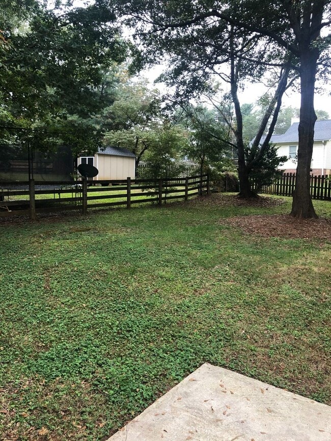 Building Photo - Greer, 3BD/2BA, 1519SF