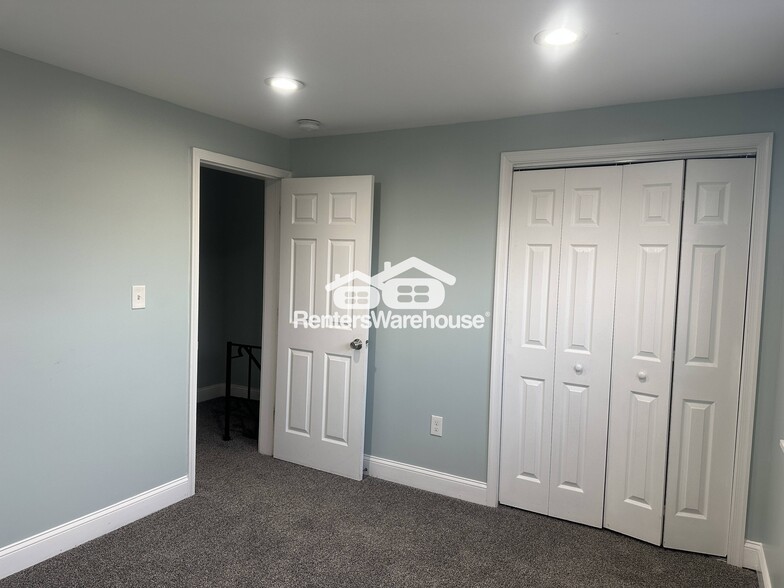 Building Photo - 4045 St Monica Dr