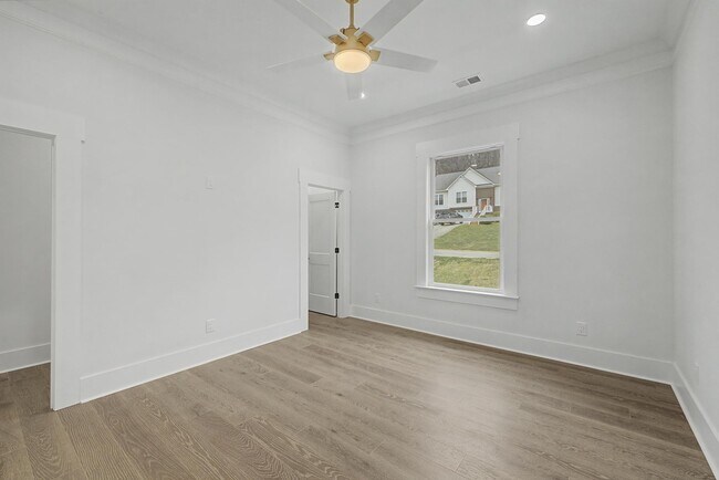 Building Photo - 103 McKinley Dr