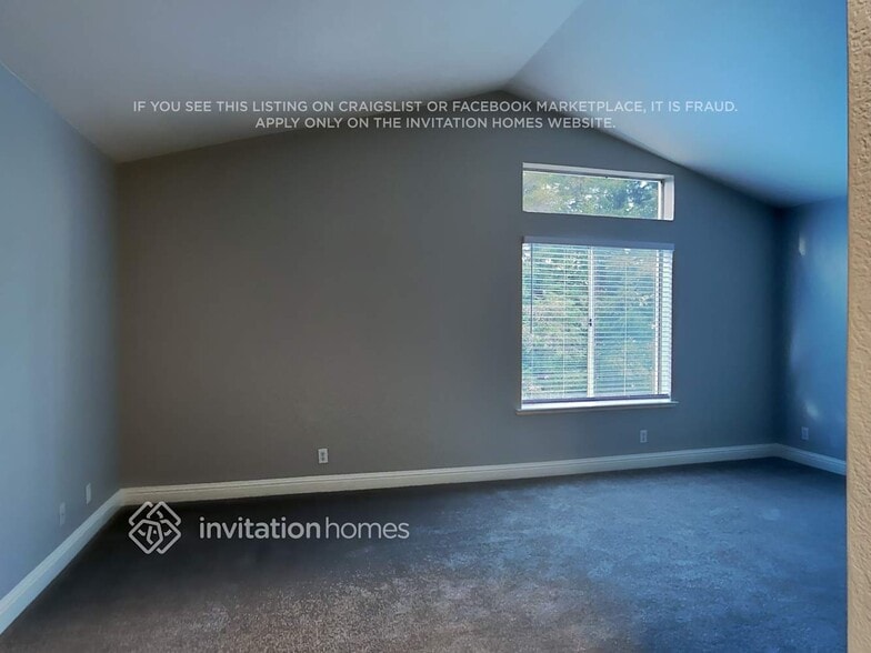Building Photo - 413 Rolling Oak Dr