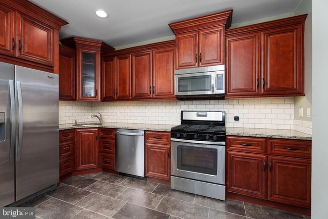 Building Photo - 236 Mercer St