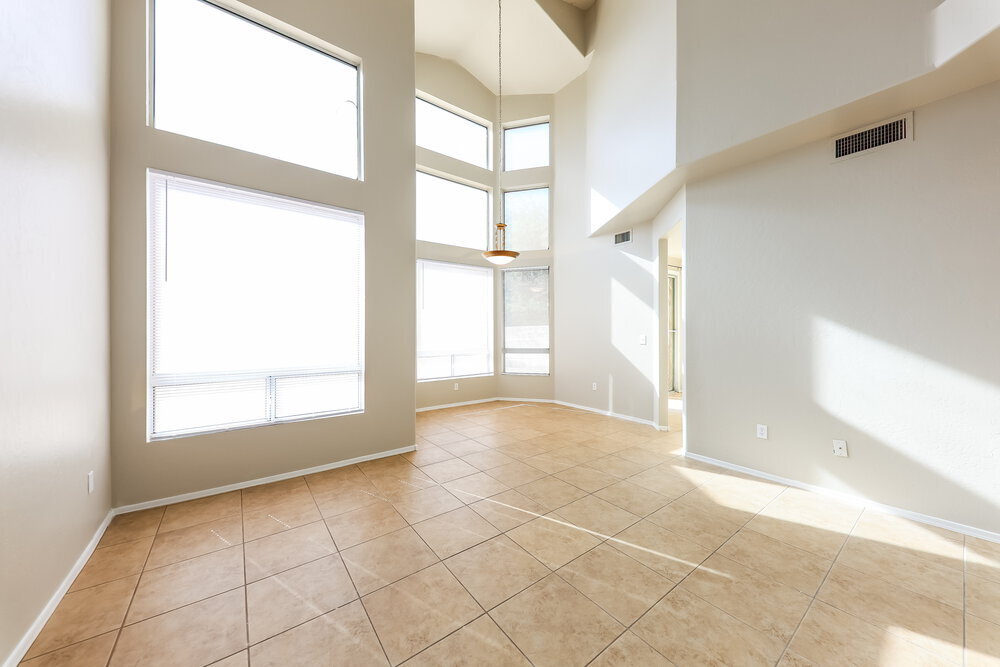 Building Photo - 1515 E South Fork Dr