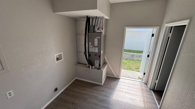 Building Photo - 37321 Safari Dr