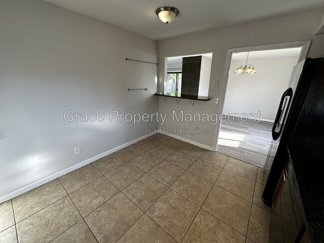 Building Photo - 24 Mountain Shadows Ct