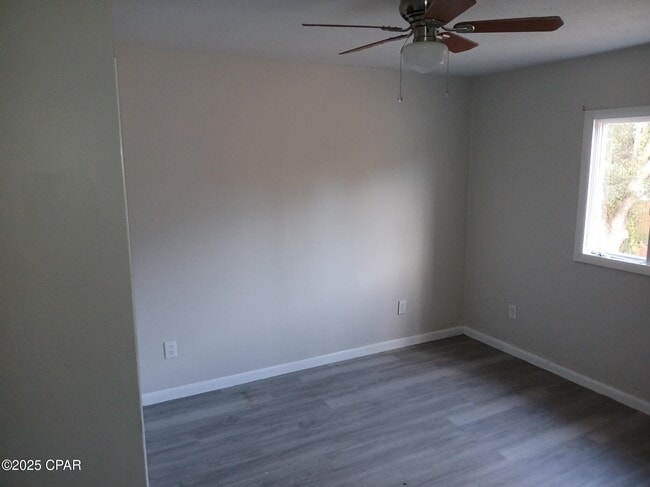 Building Photo - 712 Ave C