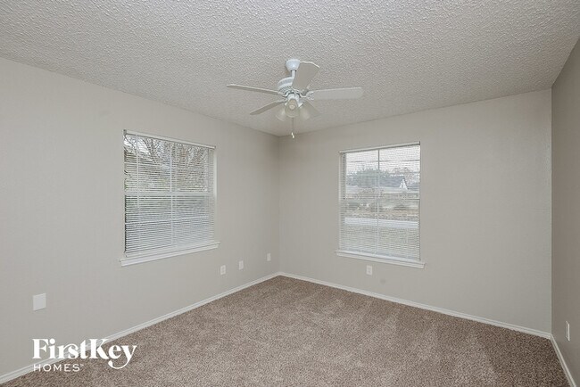 Building Photo - 3001 Rufe Snow Dr