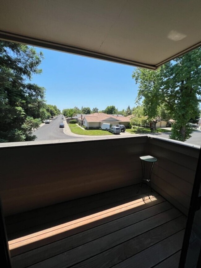 Building Photo - Nice 1 Bedroom and 1 Bathroom Condo $1,450.00