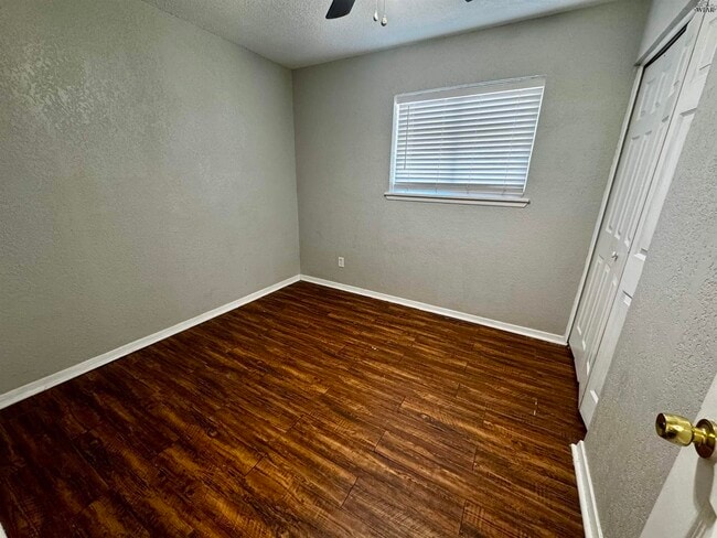 Building Photo - 1710 10th St