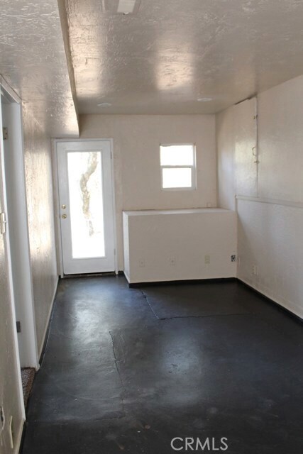 Building Photo - 20995 Powder Horn Rd