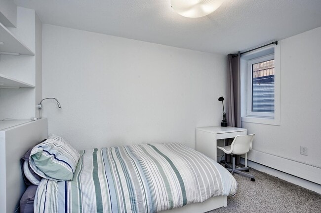 Building Photo - Long Realty & Property Management - Lovely Park Hill Home