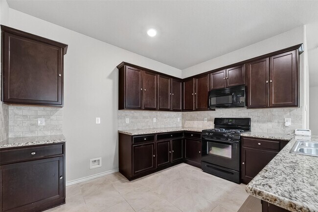 Building Photo - 17711 Rose Summit Ln