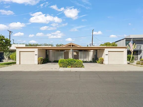 Building Photo - 4174 Del Mar Ave