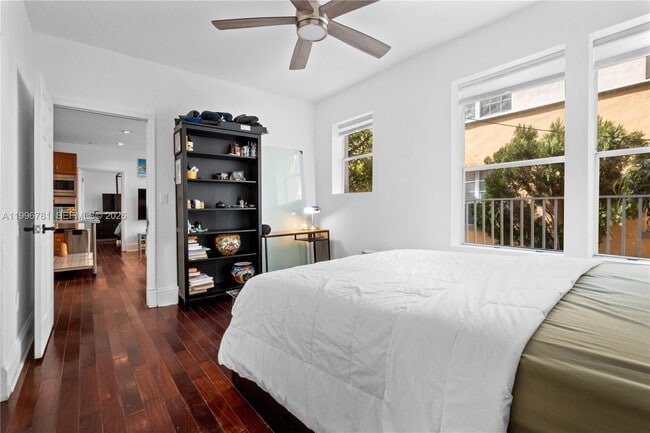 Building Photo - 1027 Pennsylvania Ave