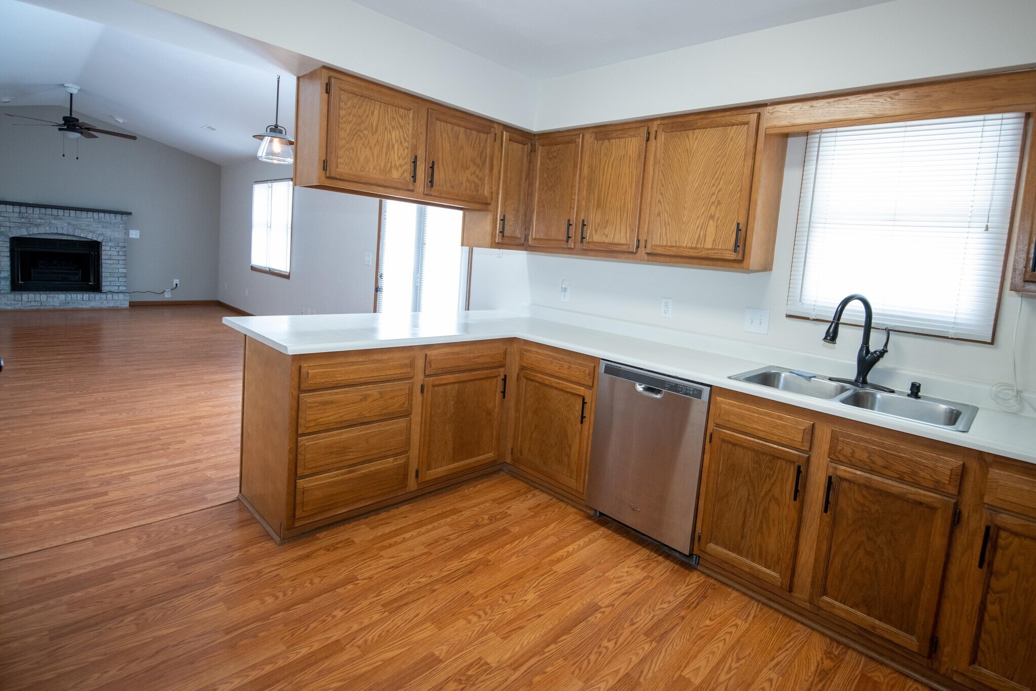 Building Photo - 116 Pierre Pl