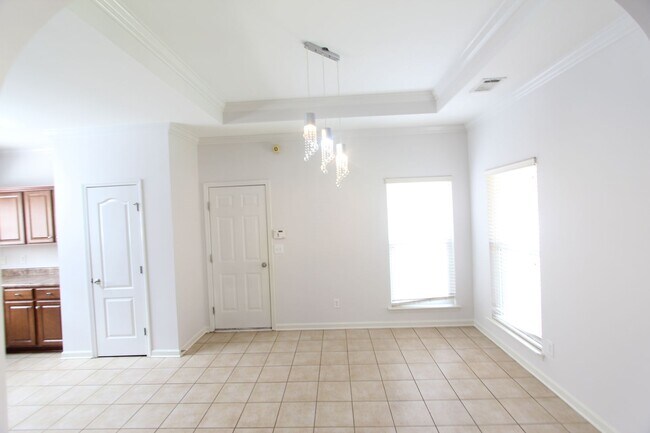 Building Photo - Homewood Area - Oxmoor Glen - Minutes to Downtown & UAB