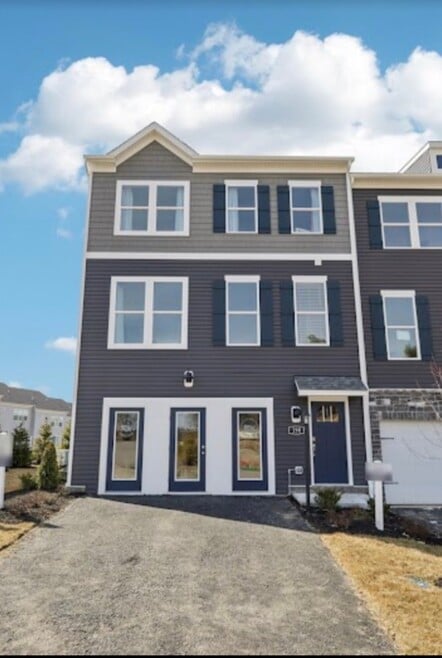 Building Photo - 164 Sweetwater Dr