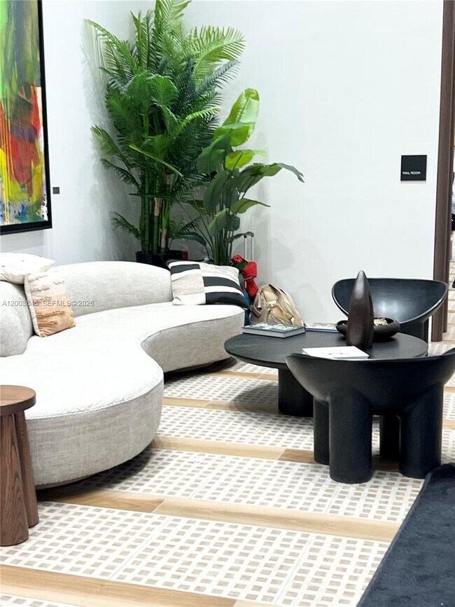 Building Photo - 225 N Miami Ave