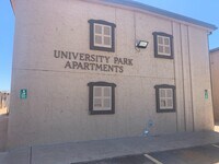 Building Photo - 226 Cherry St