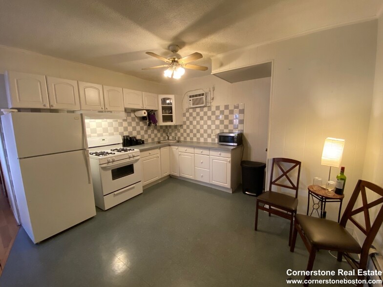 Primary Photo - 307 Shawmut Ave