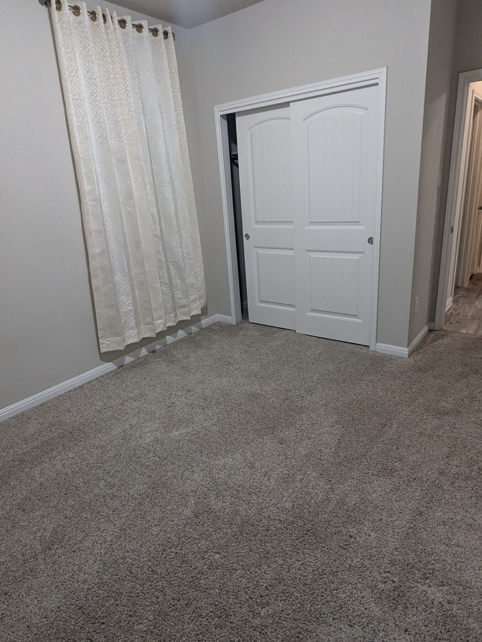 Bedroom 2 - 3130 Blantyre Bnd